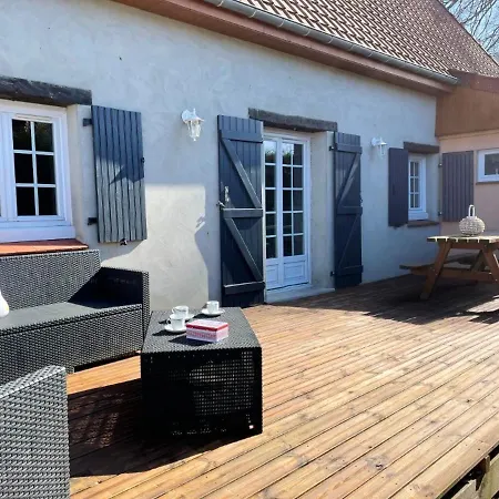 펜션 Maison Familiale Avec Piscine Partagee A *