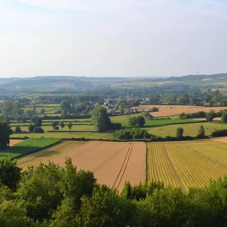 Maison Familiale Avec Piscine Partagee A