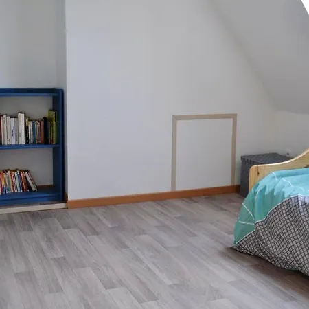 Maison Familiale Avec Piscine Partagee A