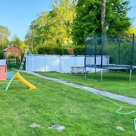 Maison Familiale Avec Piscine Partagee A Semesterbostad