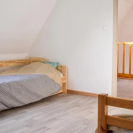 Holiday home Maison Familiale Avec Piscine Partagee A